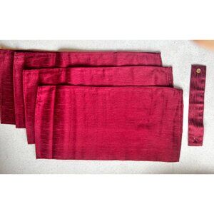 Set Of 4 Red Textured Cloth Napkins 17" X 17" Polyester & Cotton Blend EUC